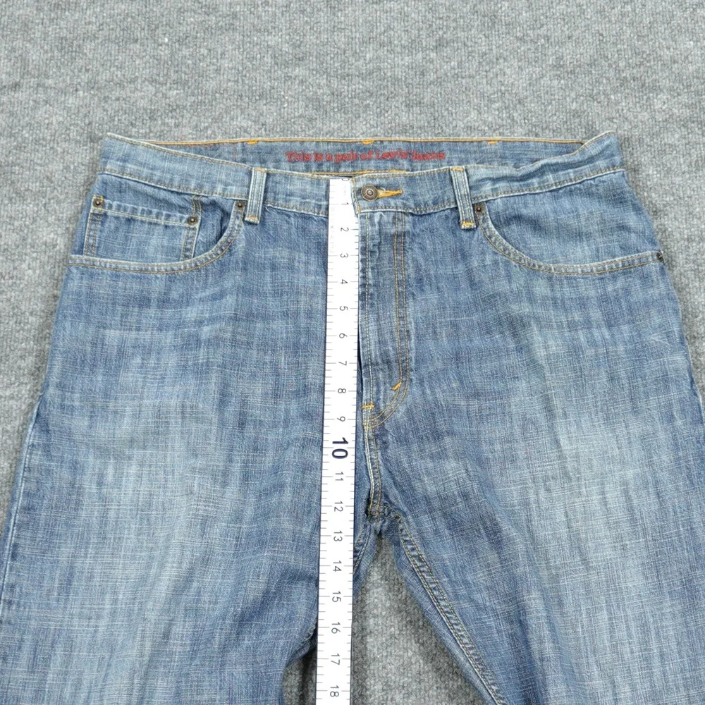 Vintage Levi's Jeans Mens 38x36 Blue 559 Relaxed Straight Leg Medium Wash Y2K‎